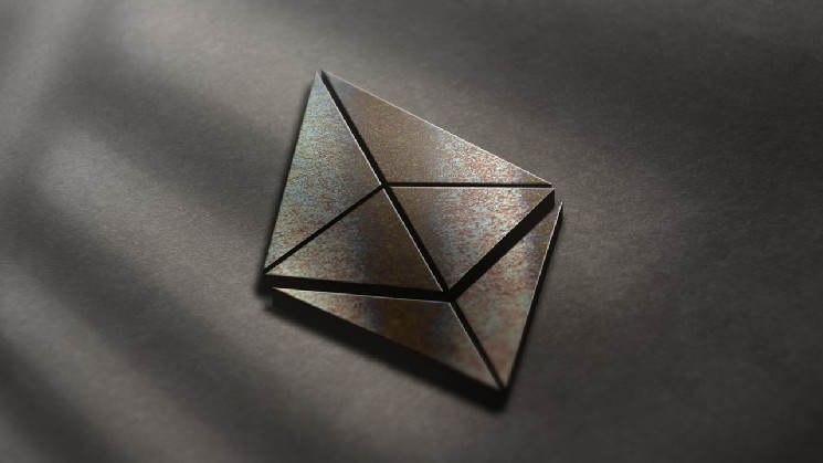 Ethereum Technical Analysis: ETH Momentum Stops Short After Hitting $2,100 Barrier