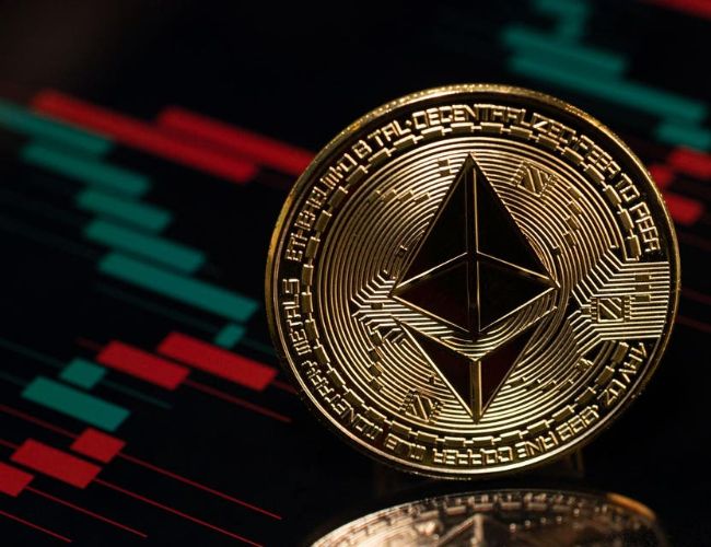 Analyst Thinks Ethereum Will Explode To $15,000, Cites Favorable Technical Formation